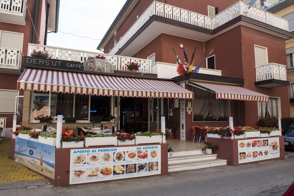 Hotel Malibran Lido di Jesolo Bagian luar foto